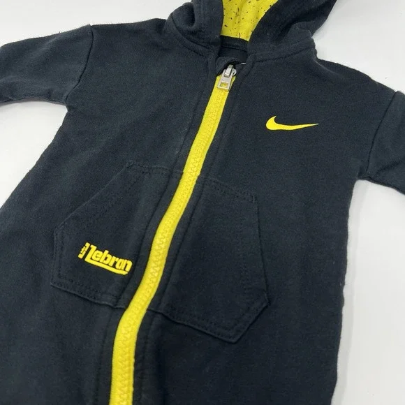 Nike Baby Hooded LeBron One Piece Zip Black Yellow Newborn Basketball Lakers - Picture 2 of 5